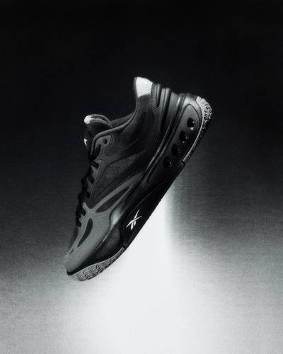 리복 '엔진A 블랙'