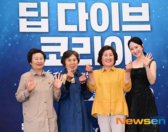 송지효, 해녀 출연자 3인