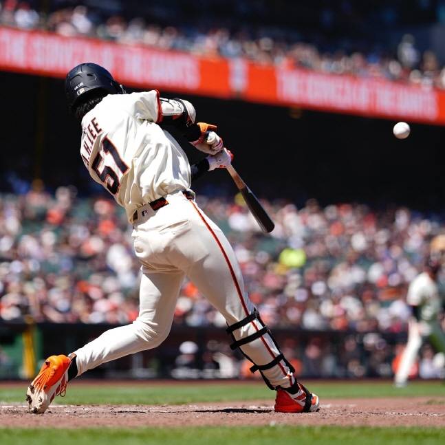 15일 2경기 연속 홈런을 날리고 있는 이정후. /사진=샌프란시스코 자이언츠 공식 SNS