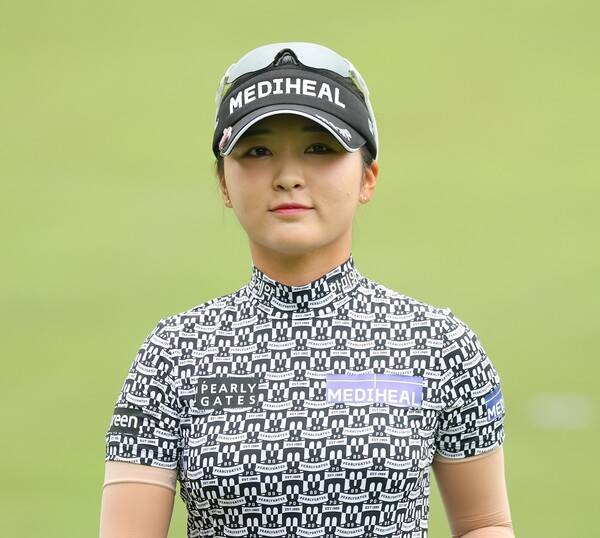 2025년 한국여자프로골프(KLPGA) 투어 제17회 두산 매치플레이 대회에 출전한 이예원 프로가 셋째 날 조별리그 3라운드에서 경기하는 모습이다. 사진제공=KLPGA