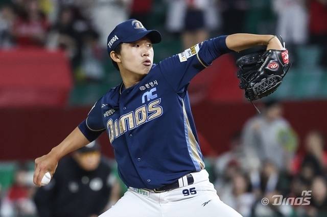 김태훈이 15일 인천 SSG전에서 공을 뿌리고 있다. 사진=NC 제공