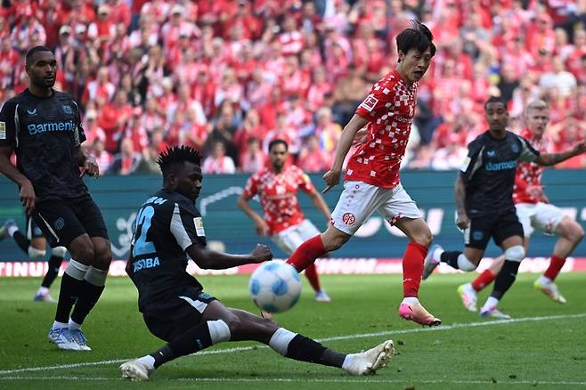 이재성(가운데). 사진 | 마인츠=AFP연합뉴스