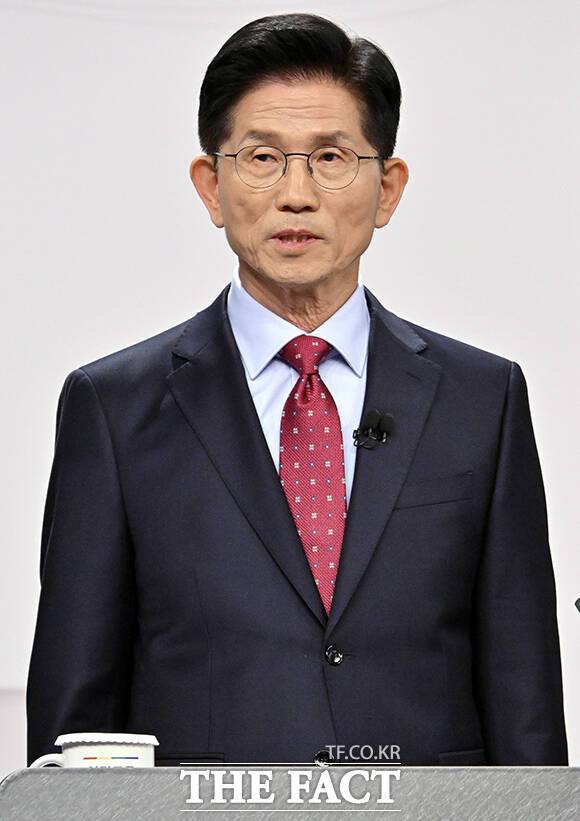 기호 2번 김문수 국민의힘 후보.