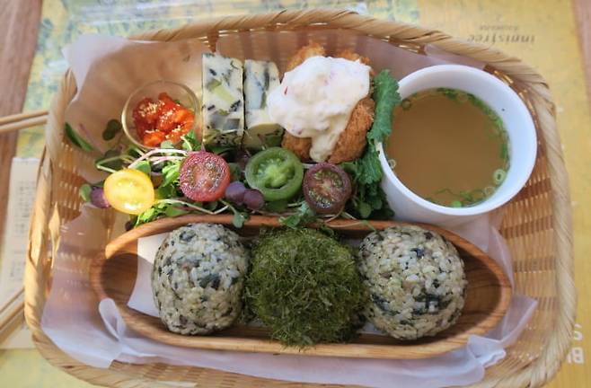 '이니스프리'의 '해녀바구니'/사진=제주관광정보 공식 사이트