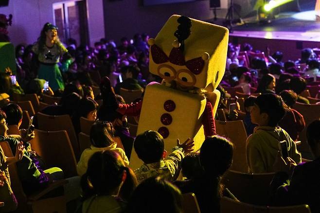 어린이 뮤지컬 '넘버블록스' 공연장면
