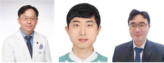 왼쪽부터 연세대학교 세브란스 어린이병원 강훈철 교수, 김지훈 연구원, 중앙대학교 나도균 교수. 한국보건산업진흥원