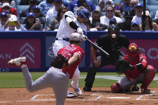 <yonhap photo-2772=""> 19일 오타니와 맞대결을 펼친 기쿠치. AP=연합뉴스</yonhap>