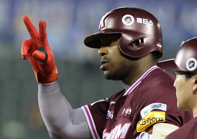 야시엘 푸이그가 키움 히어로즈와 선수단, 팬들에게 작별 인사를 남겼다. 사진은 키움 히어로즈에서 활약한 야시엘 푸이그의 모습. /사진=뉴스1