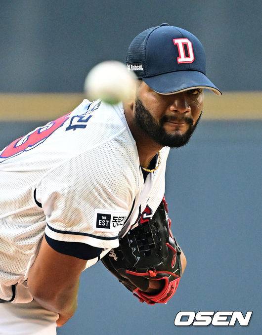 두산 베어스 시절 라울 알칸타라. /OSEN DB
