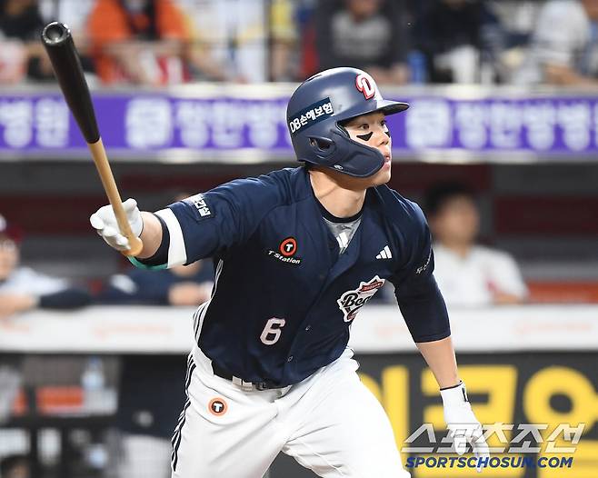 14일 대전 한화생명볼파크에서 열린 두산-한화전. 4회초 1사 1루 오명진이 1타점 2루타를 치고 있다. 대전=정재근 기자 cjg@sportschosun.com/2025..5.14/