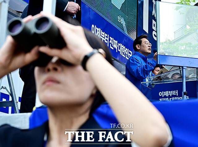 '빈틈없는 경계'