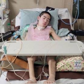 ▲ 홍천의 한 중학교에 재학 중인 최하완 학생이 원인 불명의 뇌전증으로 쓰러진 지 1년여 만에 서서히 의식을 되찾고 있다.