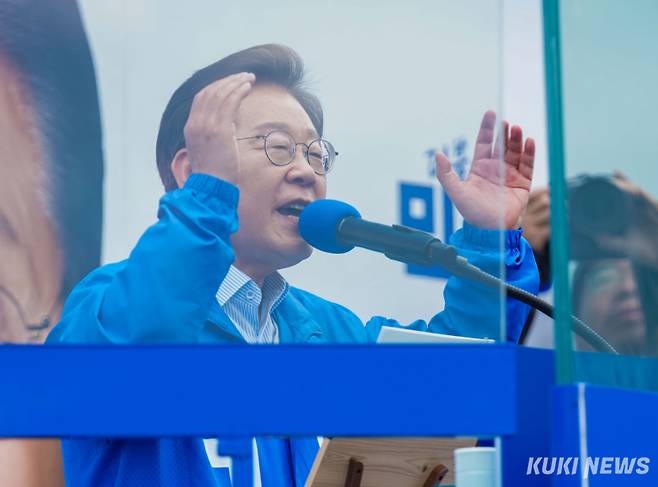 이재명 더불어민주당 대선 후보가 20일 경기 고양시 일산문화광장 선거 유세에서 발언하고 있다.