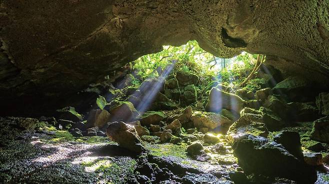 비공개 동굴인 거문오름동굴계 벵뒤굴. 제주도 세계유산본부 제공