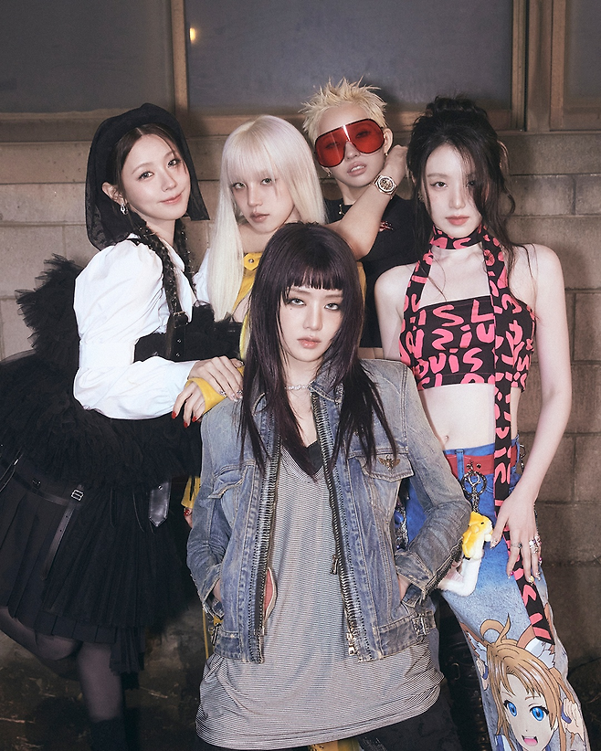 그룹 i-dle. 큐브 엔터테인먼트