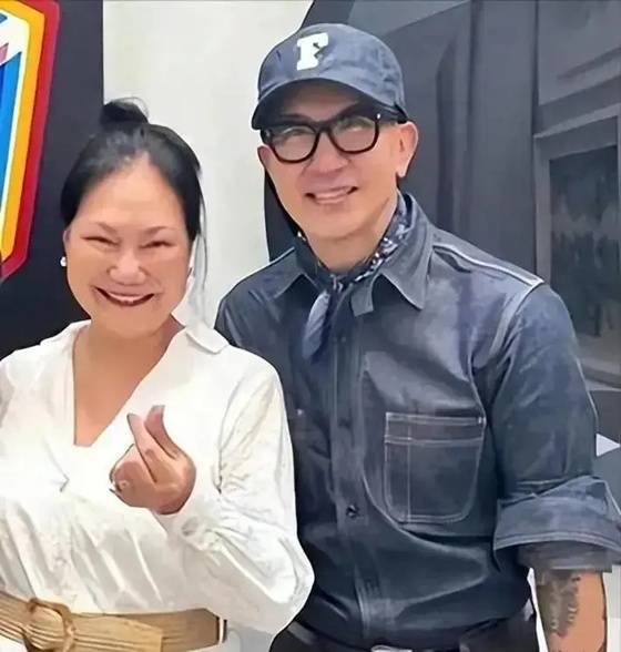 왼쪽부터 서희원 모친 황춘매, 사위 구준엽 /사진=황춘매 SNS