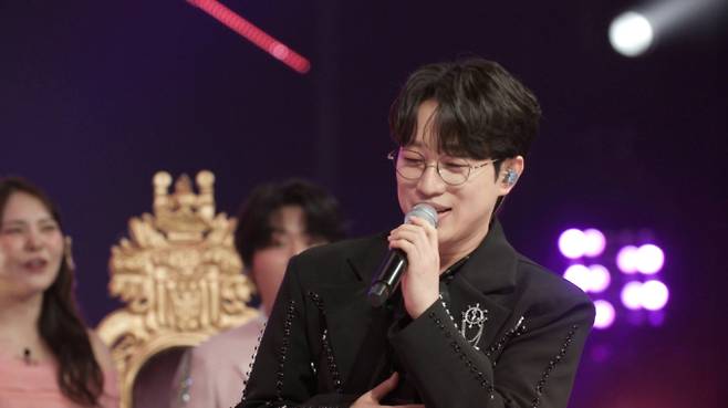 김희재, ‘수밤’서 홍지윤에 고백송(사진: TV CHOSUN)