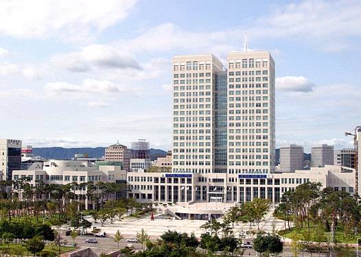 ▲ 대전시가 온실가스를 35만 4000 톤을 감축했다. 대전시청사 전경ⓒ대전시