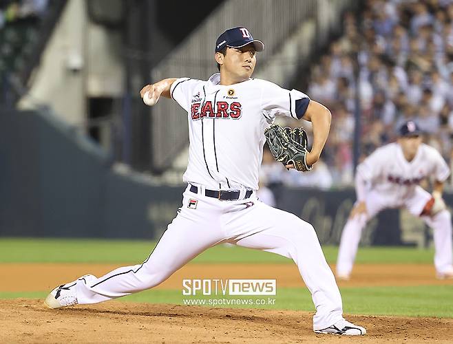 ▲ 팔꿈치 부상을 털어내고 23일 2군에서 재활 등판 일정을 시작하는 홍건희 ⓒ곽혜미 기자