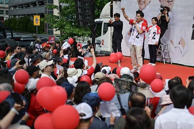 김문수 국민의힘 대선 후보가 21일 오후 경기 김포시 김포공설운동장 사우문화체육광장에서 진행된 유세에서 지지를 호소하고 있다. ⓒ데일리안 방규현 기자