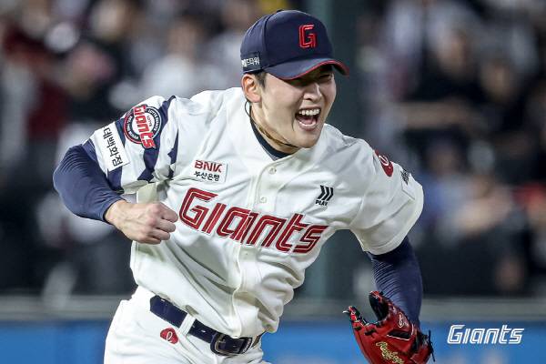 올해 롯데는 시즌 초반 상위권에 안착했다. 하지만 50경기 내30승을 올리는 기록 달성에는 실패했다. 사진은 지난 21일 LG전에서 롯데 투수 최준용이 이닝을 마친 뒤 기뻐하는 모습. 롯데 자이언츠 제공