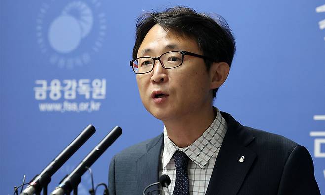 한구 금융감독원 중소금융 담당 부원장보가 22일 서울 여의도 금융감독원에서 부동산 PF정리 재구조화 경과 및 실적 관련 브리핑을 하고 있다. 뉴스1