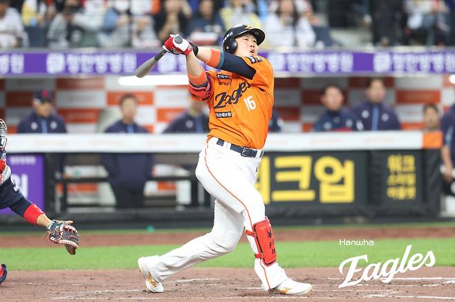 23일 대전 한화생명 볼파크에서 열린 2025 신한 SOL Bank KBO리그 롯데 자이언츠와 한화 이글스의 경기, 한화가 4-2 승리를 거두고 2위로 복귀했다. 한화 하주석은 2안타 1타점을 기록했다. 한화 이글스