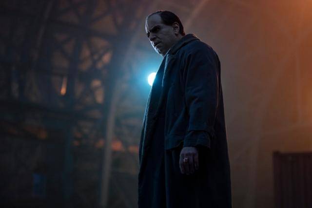 고담시의 악당 펭귄은 어떻게 암흑가의 거물이 될 수 있었을까. '더 펭귄'은 펭귄의 삶을 들여다본다. HBO 제공