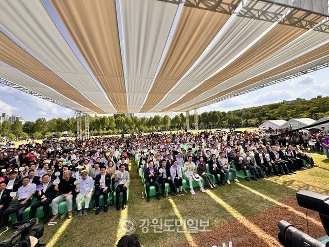 ▲ ‘2025 서울국제정원박람회’가 서울 보라매공원에서 최근 개막, 오는 10월 20일까지 152일간 펼쳐진다.