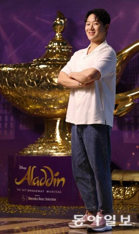 13일 서울 송파구 샤롯데씨어터에서 만난 배우 정원영은 “인간적이면서도 귀여운 지니 캐릭터를 보여주고 싶었다”고 말했다. 신원건 기자 laputa@donga.com