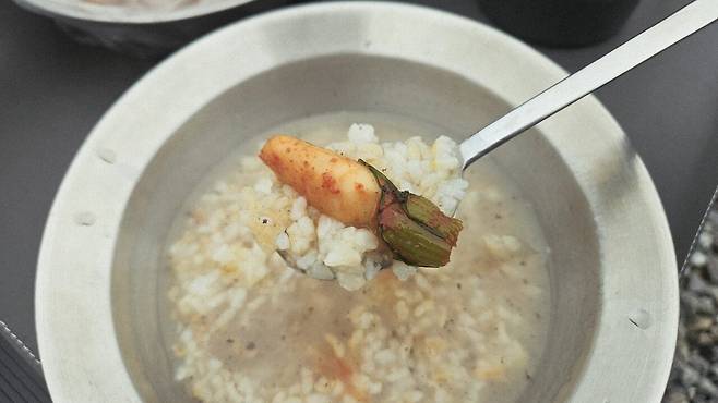 20250524_091945.jpg 캠핑 2일차) 아침 누룽지