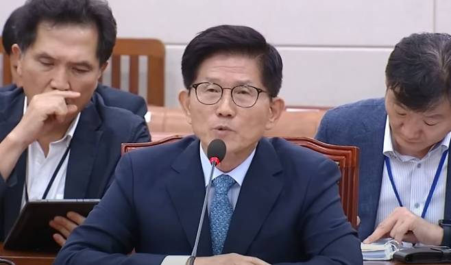 고용노동부 장관 인사청문회에서 답변하는 국민의 힘 김문수 후보