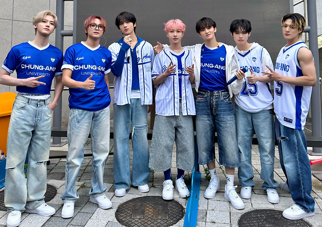 그룹 NCT 드림이 중앙대학교 축제에 참석했다. 공식 인스타그램 계정