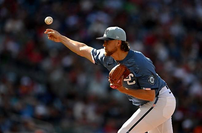 ▲ 8이닝 무실점으로 샌프란시스코 타선을 잠재운 제이크 어빈. ⓒ연합뉴스/AFP