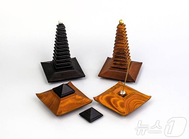 경북도는 26일 ‘제28회 경북도 관광기념품 공모전’을 개최하고 대상작 ‘경북의 기원’을 비롯한 15점의 수상작을 선정했다 ⓒ News1 김대벽기자