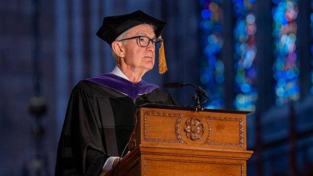 제롬 파월 미국 연방준비제도(Fed·연준) 의장이 25일 모교인 미 뉴저지주 프린스턴대에서 졸업식 축사를 하고 있다. 프린스턴대 제공