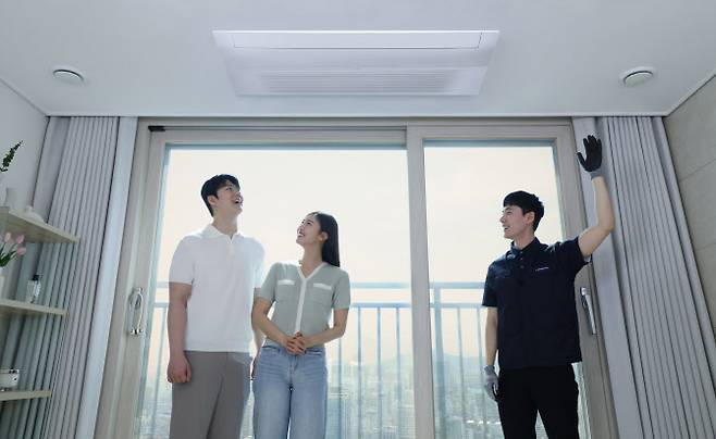 삼성전자가 선보인 주거용 환기 기기 ‘비스포크 AI 에어 콤보’. (사진=삼성전자)