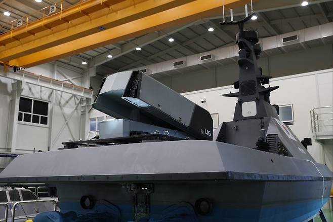 환태평양 다국적 해상 훈련 림팩(RIMPAC)에서 백발백중의 명중률을 기록한 비궁의 해상 플랫폼 발사대 모습.