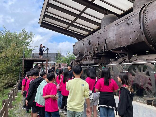 신현초등학교 5학년 학생들이 지난해 9월 '찾아가는 통일교육버스'를 통해 파주 임진각에서 현장학습을 다녀왔다. 서울시교육청 제공