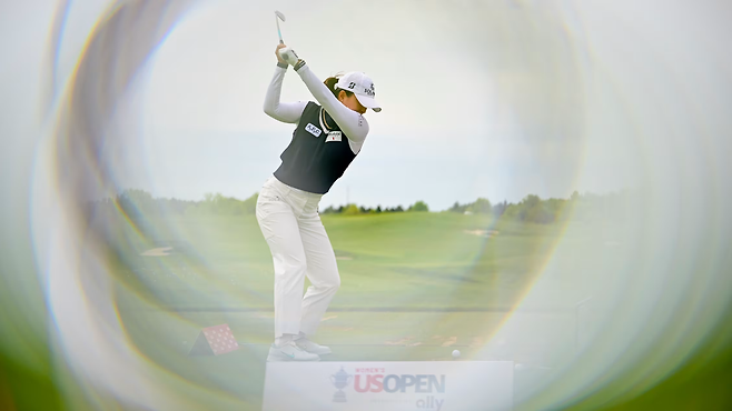 고진영을 비롯한 한국선수 12명이 제80회 US여자오픈에서 일본선수들과 한 조에 편성됐다. 고진영이 28일 미국 위스콘신주 에린의 에린 힐스GC 연습레인지에서 샷을 가다듬고 있다. |USGA 홈페이지