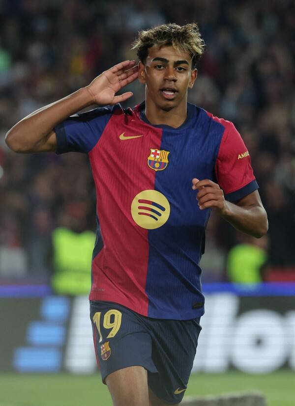 ▲ FC바르셀로나가 라민 야말과 6년 재계약을 맺었다. ⓒ연합뉴스/AFP/EPA