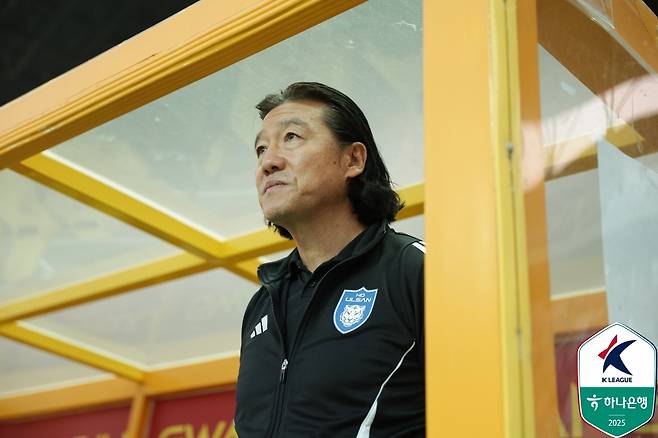 광주FC 원정에서 귀중한 승점 1점을 들고 또다시 원정길에 오르는 김판곤 감독은 경기 플랜을 잘 준비해 K리그를 대표하는 라이벌 더비다운 경기를 펼치겠다는 각오를 전했다. 사진 한국프로축구연맹