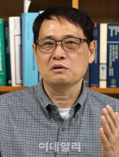 Young-Jun Jeon, Professor of Economics and Finance at Hanyang University.(Photo by Tae-hyung Kim)
