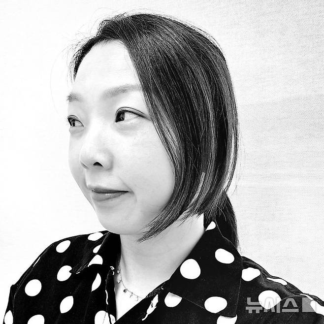 사진설명= 한국뉴욕주립대학교 패션기술대학교(FIT) 패션경영학과 교수이자 섬유예술가인 린다 킴