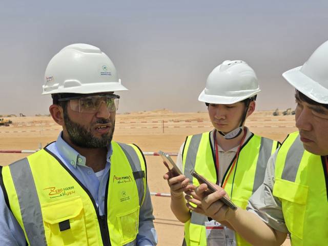 제야드(Zeyad) 리말 에너지 컴퍼니(Remal Energy Company) CEO가 한국 취재진과 인터뷰를 하고 있다. 사진=주재현 기자