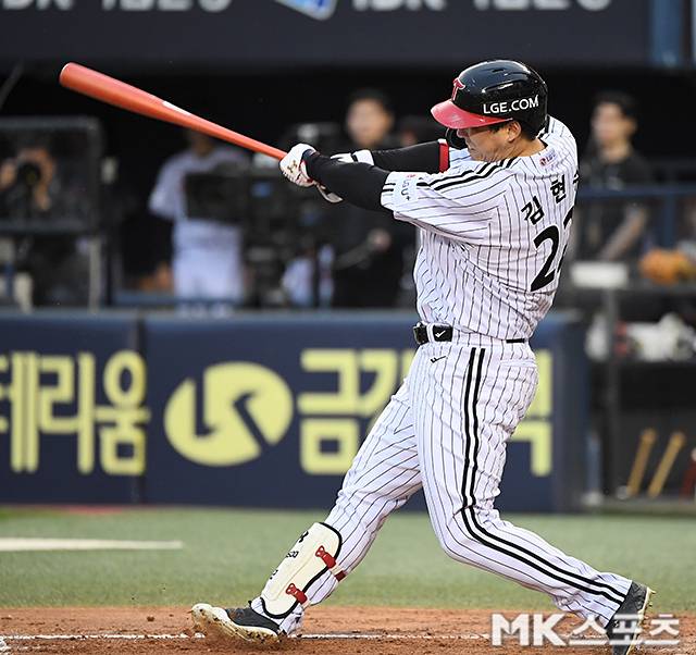 LG 김현수는 29일 잠실 한화전에서 결승타를 치며 팀 승리에 앞장섰다. 사진(잠실 서울)=천정환 기자