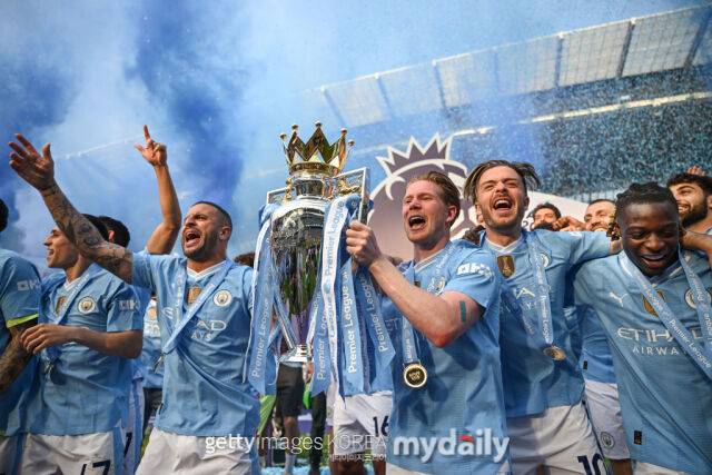 지난 2023-24시즌, 프리미어리그 최초 4시즌 연속 리그 우승을 이끈 케빈 더 브라위너. /게티이미지코리아