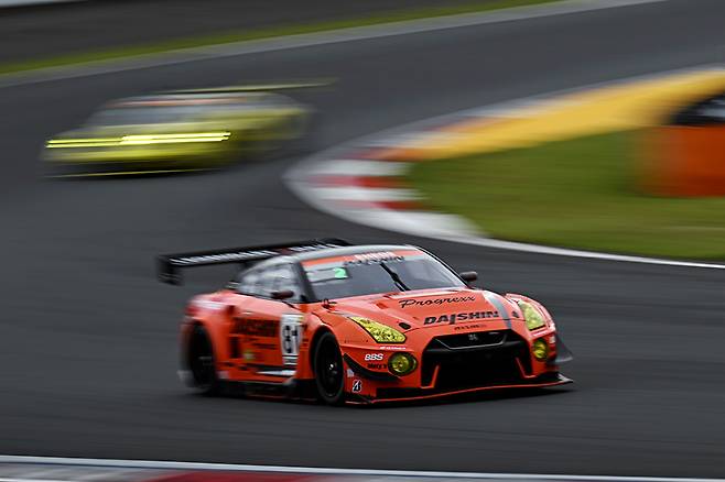 일본의 베테랑 드라이버, 아오키 타카유키가 소속된 GTNET 모터스포츠의 'GT-R GT3'. 사진: 김학수 기자