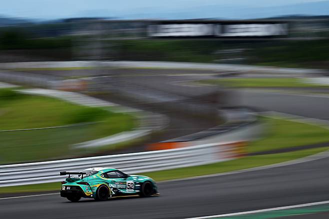 요시다 히로키가 소속된 '사이타마 그린 브레이브'의 'GR 수프라 GT4 에보 2 레이스카. 사진: 김학수 기자