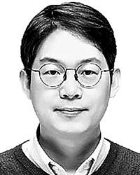 강병한 정치부장